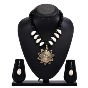 Dokra Brass Pendant Necklace With Earrings(Oyster Beads)