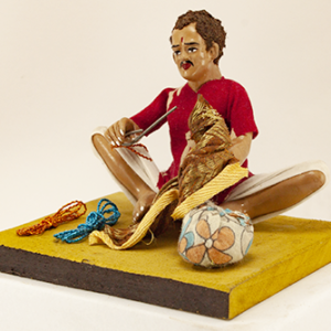 Saree Maker Miniature Statue