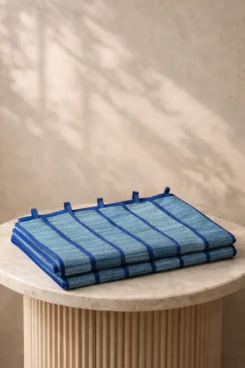 Folding Curtain (Blue)