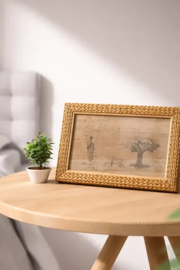 Eco-friendly Water Hyacinth Table Frame