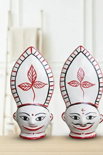 Mojilpur Dakshindar-Narayani Doll