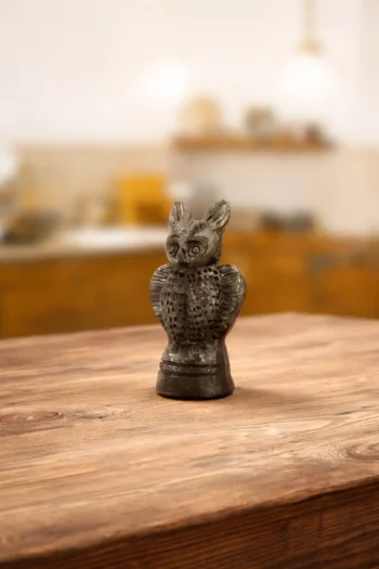 Owl Statue (Black)