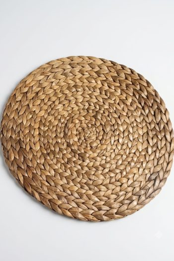 Handwoven Water Hyacinth Placemat 37 cm for Eco-Friendly Dining Table Decor